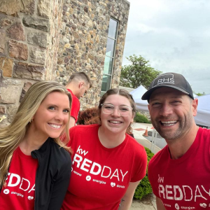 RED Day 2024 ❤️
Rutter Home Sales - Keller Williams Advantage Realty along with fellow agents and staff got in the RED Day spirit and volunteered to help with food distribution at Grace Lutheran Church in State College!
You all ROCK!!! photo